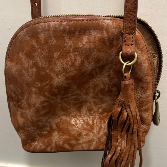 HOBO Distressed Tan Leather Crossbody Bag - Picture 3 of 6